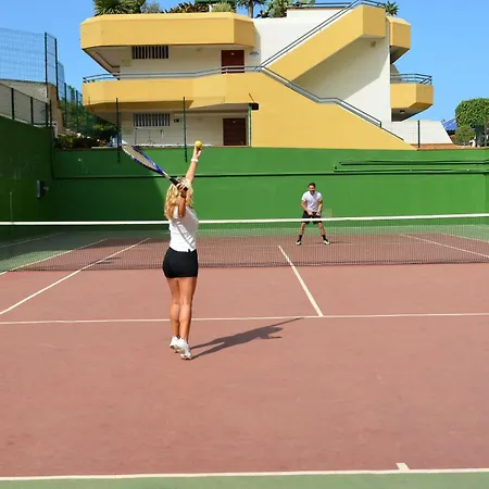 Hovima Santa Maria Szálloda